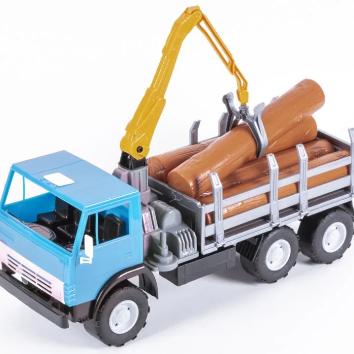 Камион лесовоз с кран и дървени трупи 40x20x24