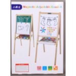 Голяма дъска с български букви с 2 лица и разтягащи се крака магнитна страна и страна за фулмастери 83х60х8 кутия в разпънат вид 140 см